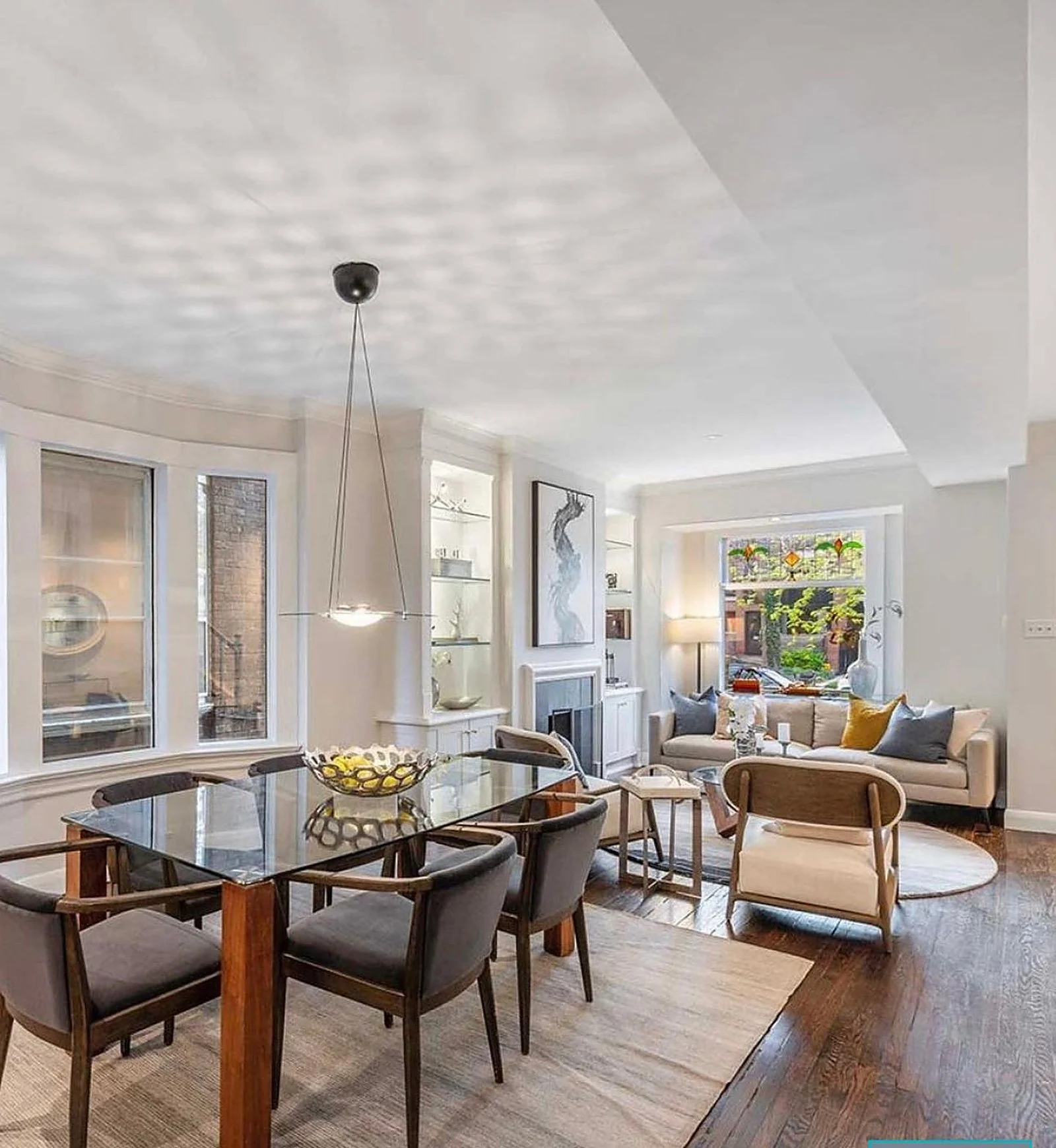 Riverdale dining/living room, white walls