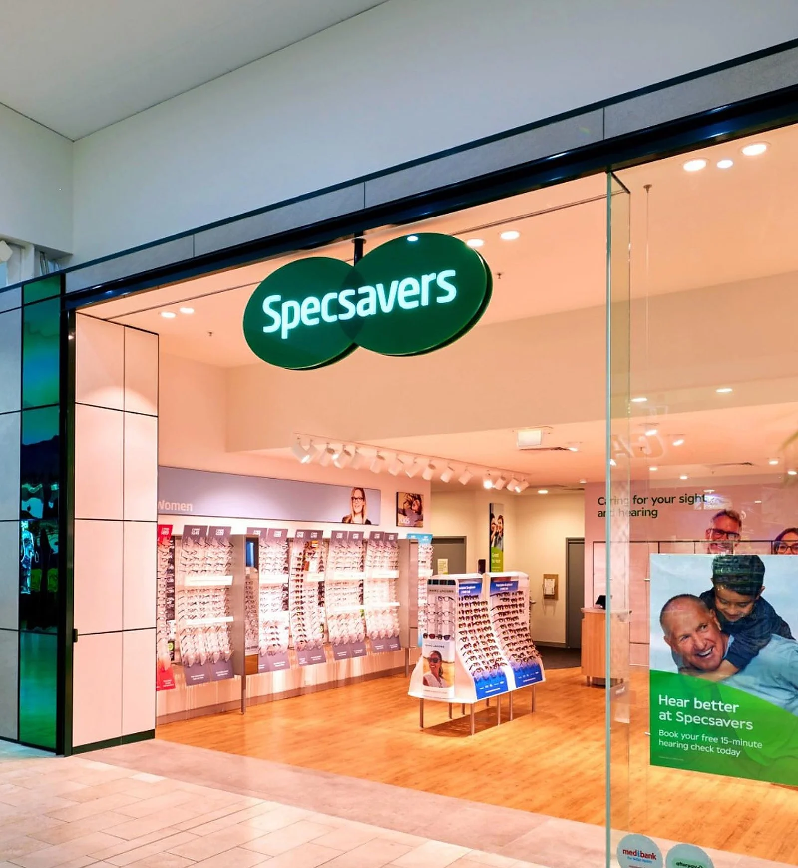 Specsavers mall storefront