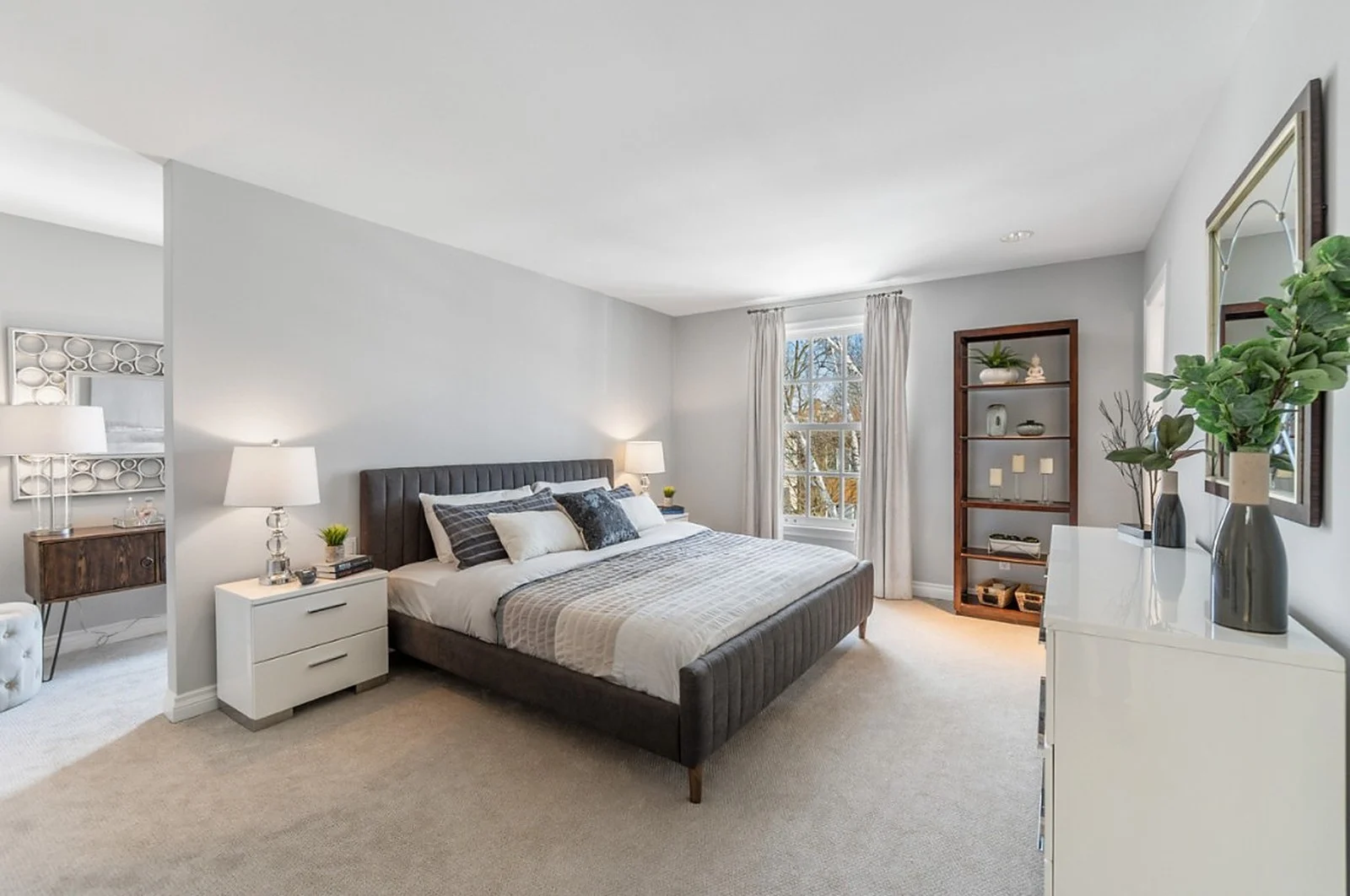 Bedroom painted by Marchesseau, shown in the colour you pick